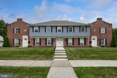 443 W Caracas Ave W, Hershey, PA 17033