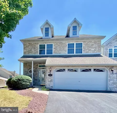 2820 Oakwood Dr, Harrisburg, PA 17110