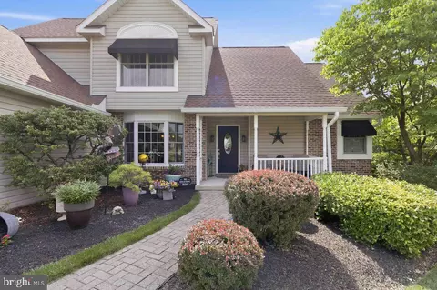 1771 Lamplight Cir, Middletown, PA 17057