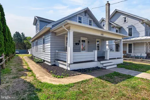 Exterior - 416 E Derry Rd, Hershey, PA 17033 photo 3 of 5