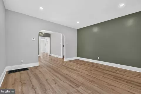 Entry Way - 416 E Derry Rd, Hershey, PA 17033 photo 1 of 11