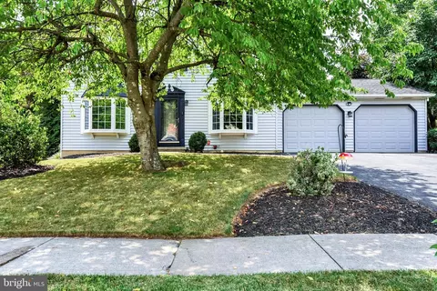 2009 Deer Path Rd, Harrisburg, PA 17110