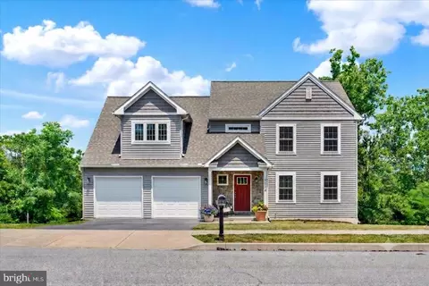 4524 Elwill Dr, Harrisburg, PA 17112
