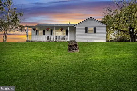 1300 Wenrich St, Harrisburg, PA 17112