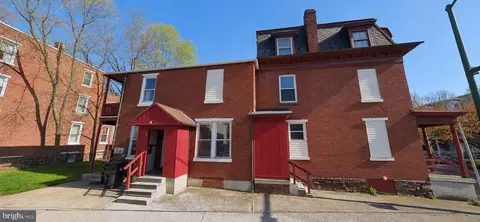 99 N 17th St, Harrisburg, PA 17103