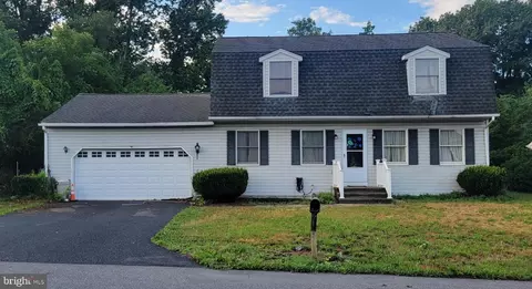 5570 Merivale Ct, Harrisburg, PA 17112
