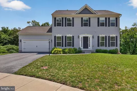 7204 Hidden Meadow Ln, Harrisburg, PA 17112