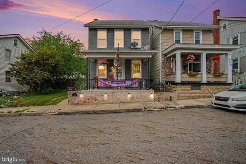 411 Elizabeth St, Williamstown, PA 17098
