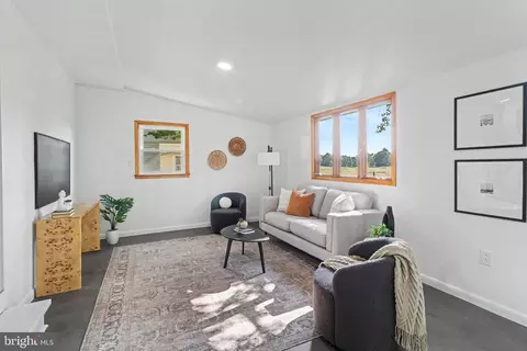 Living - 222 Robin Rd, Hershey, PA 17033 photo 4 of 4