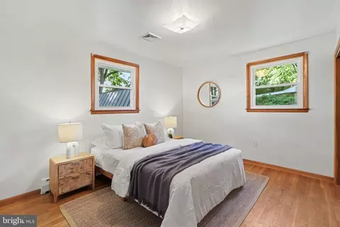 Bedroom - 222 Robin Rd, Hershey, PA 17033 photo 2 of 6