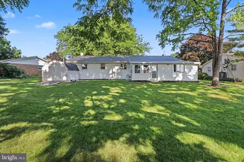 Exterior - 222 Robin Rd, Hershey, PA 17033 photo 2 of 7
