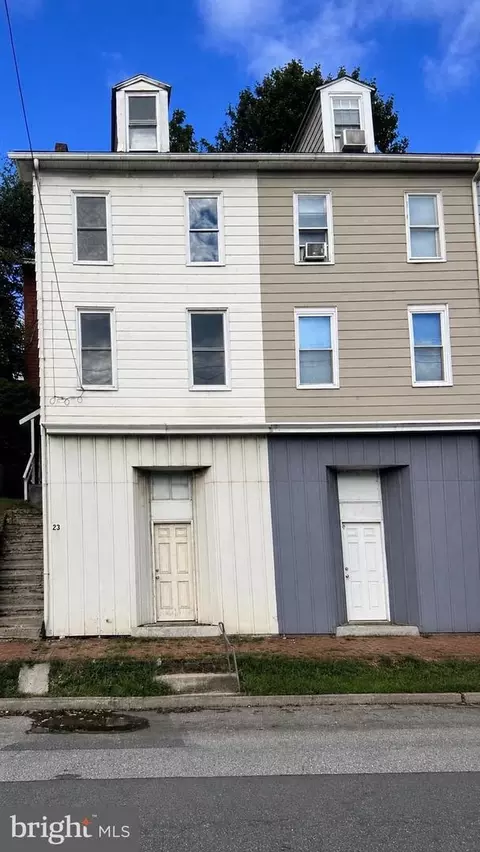 23 S 2nd St, Steelton, PA 17113