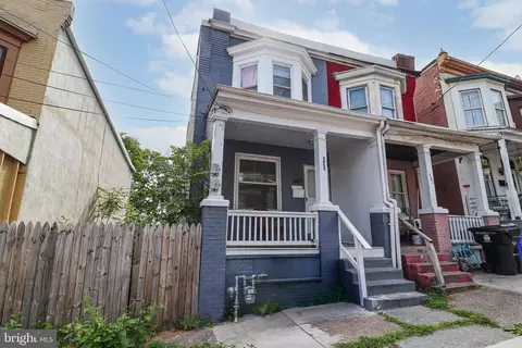442 Crescent St, Harrisburg, PA 17104