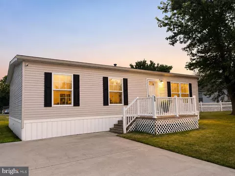 56 Charles St, Elizabethtown, PA 17022