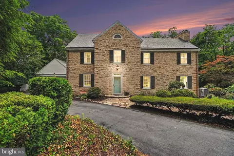 2201 Bellevue Rd, Harrisburg, PA 17104