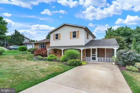 930 May Dr, Millersburg, PA 17061