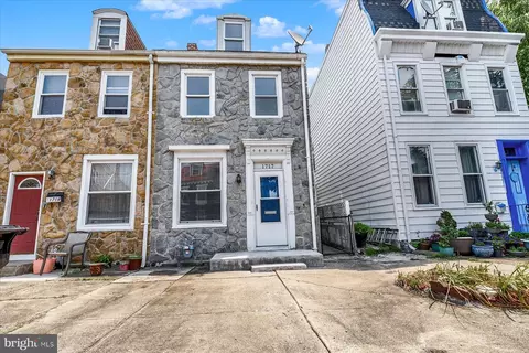 1717 N 5th St, Harrisburg, PA 17102