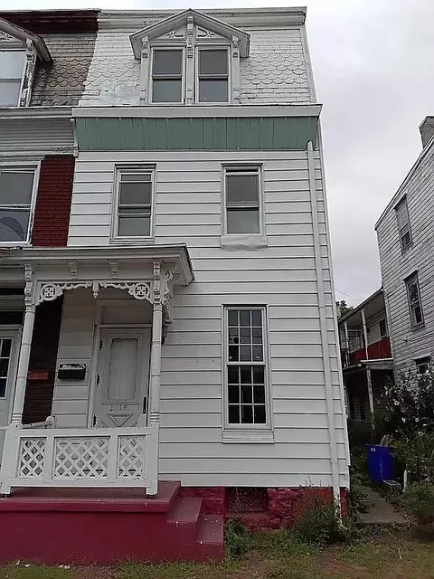 1614 Swatara St, Harrisburg, PA 17104