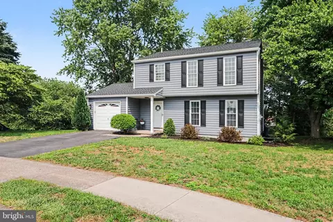 122 Huntley Dr, Harrisburg, PA 17112
