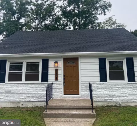 551 West Dr, Harrisburg, PA 17111