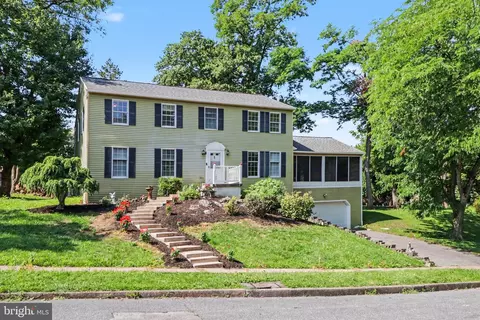 3808 Reichert Rd, Harrisburg, PA 17110