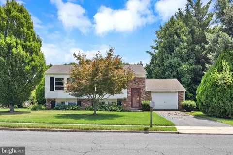 5611 Lancaster St, Harrisburg, PA 17111