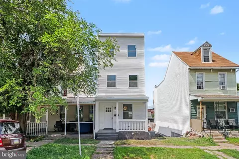 2020 Briggs St, Harrisburg, PA 17103