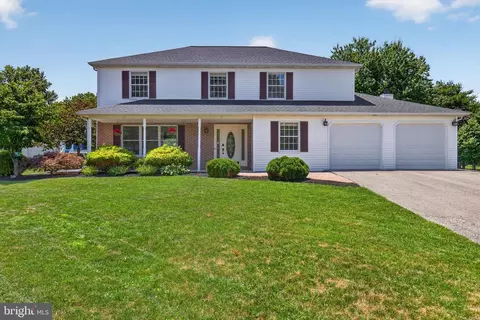 1704 Breckenridge Dr, Harrisburg, PA 17112