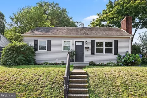 3945 Rauch St, Harrisburg, PA 17109