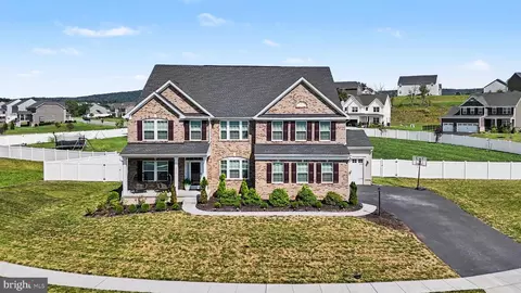 3941 Secretariat St, Harrisburg, PA 17112