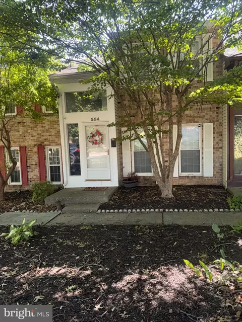554 Lopax Rd, Harrisburg, PA 17112