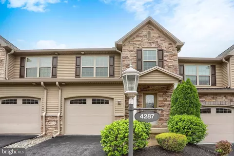 4287 Emily Dr, Harrisburg, PA 17112