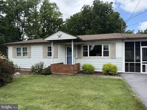 498 Middletown Rd, Hummelstown, PA 17036