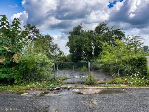 330 Brook St, Harrisburg, PA 17104