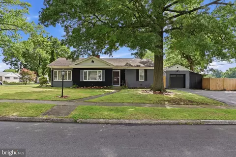 3501 Cloverfield Rd, Harrisburg, PA 17109