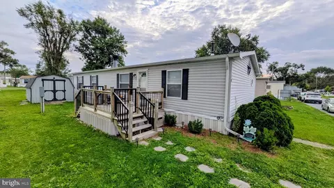 10 Vagabond Rd, Middletown, PA 17057
