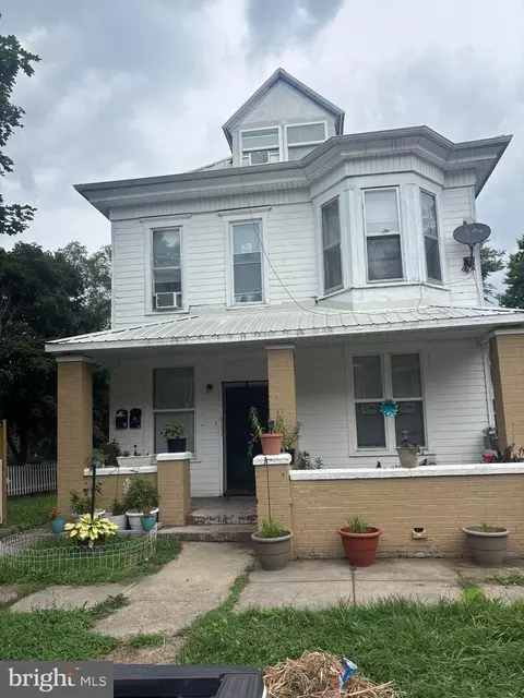 1912 Briggs St, Harrisburg, PA 17103
