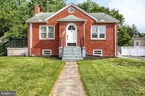 2930 Brookwood St, Harrisburg, PA 17111