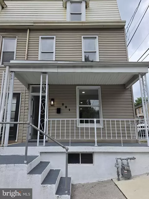 231 Jefferson St, Steelton, PA 17113