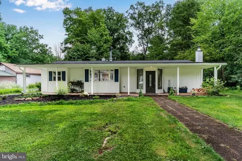 1713 Laurel Rd, Harrisburg, PA 17112