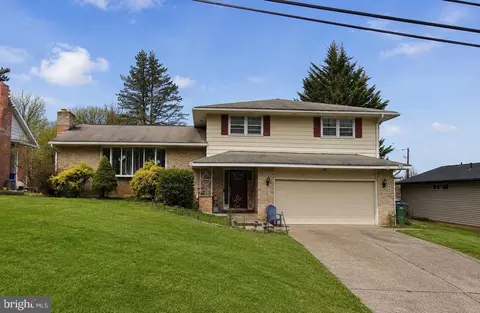 817 S Progress Ave, Harrisburg, PA 17111
