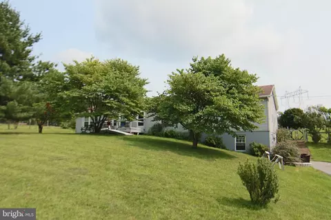 2151 Parkway W, Harrisburg, PA 17112