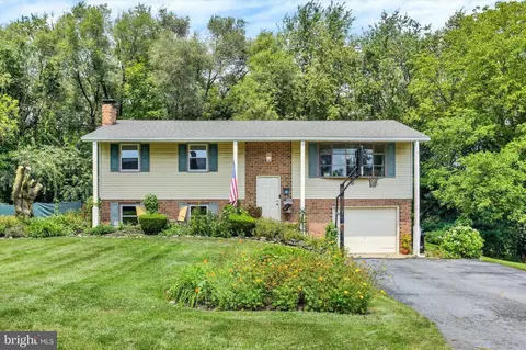 211 Hanshue St, Harrisburg, PA 17113