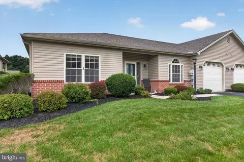 162 Leonard Ln, Harrisburg, PA 17111
