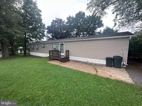 72 Oak Knoll Est, Elizabethtown, PA 17022