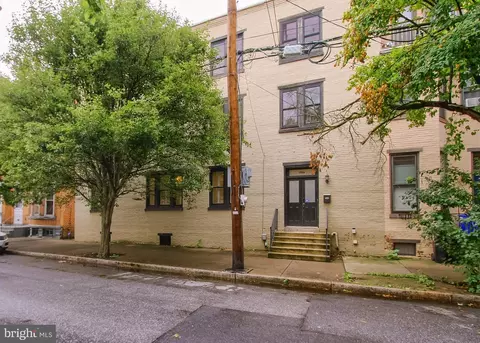 1701 A Green St, Harrisburg, PA 17102