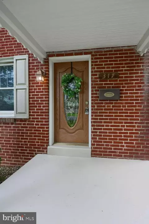 317 Elm Ct, Middletown, PA 17057
