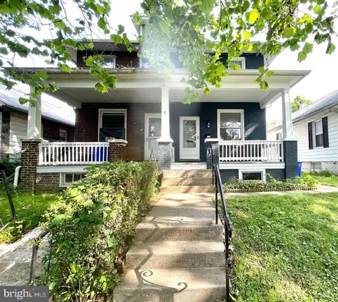 1709 Sycamore St, Harrisburg, PA 17104