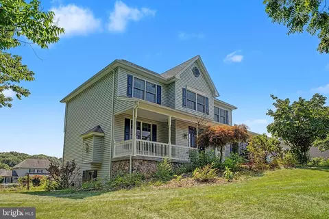 6312 Aston Ct, Harrisburg, PA 17111