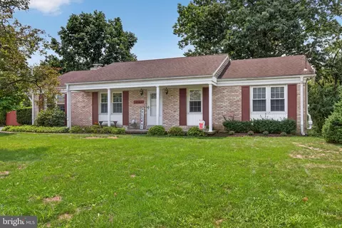4741 Broadway St, Harrisburg, PA 17111